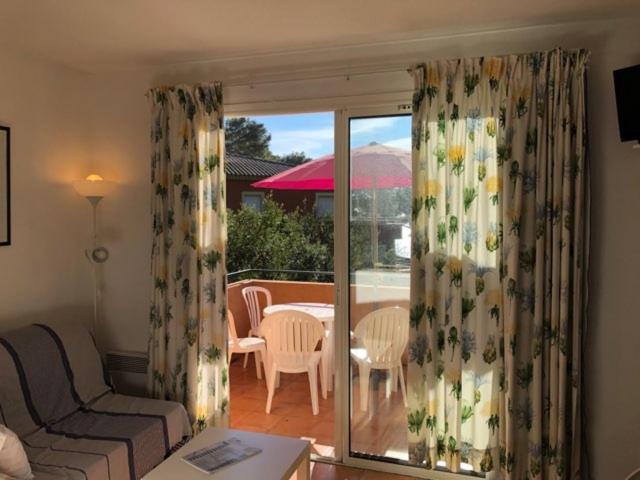 50m T2 Grande Terrasse Vue Climatise Piscine Chauffee, Parking Clos Gratuit Appartement Sanary-sur-Mer