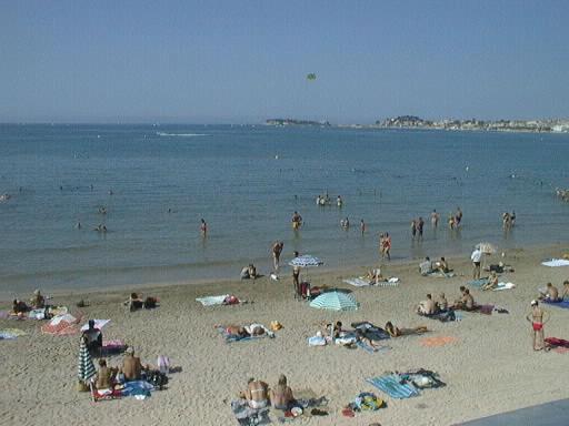 50m T2 Grande Terrasse Vue Climatise Piscine Chauffee, Parking Clos Gratuit
